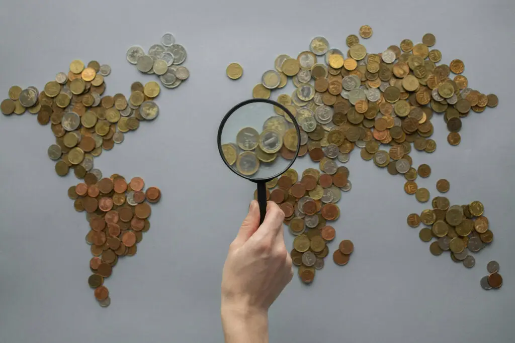 Cómo Identificar y Eliminar los ‘Gastos Hormiga’ que Drenan tu Economía: Guía Completa para Gen Z